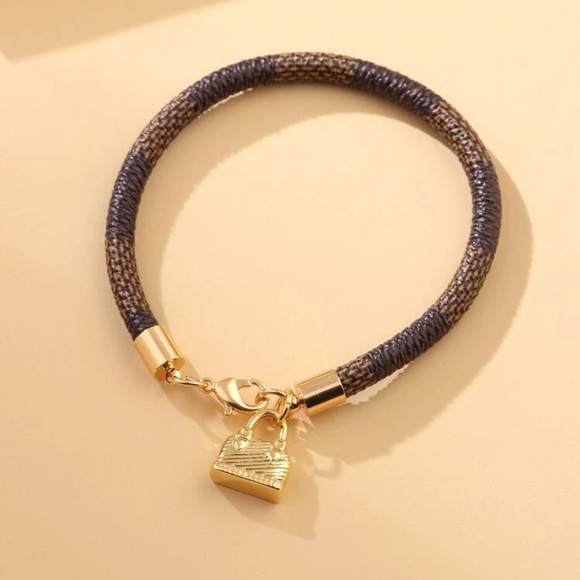 Accessories - BAG CHARM FASHION BRACELET ❤️